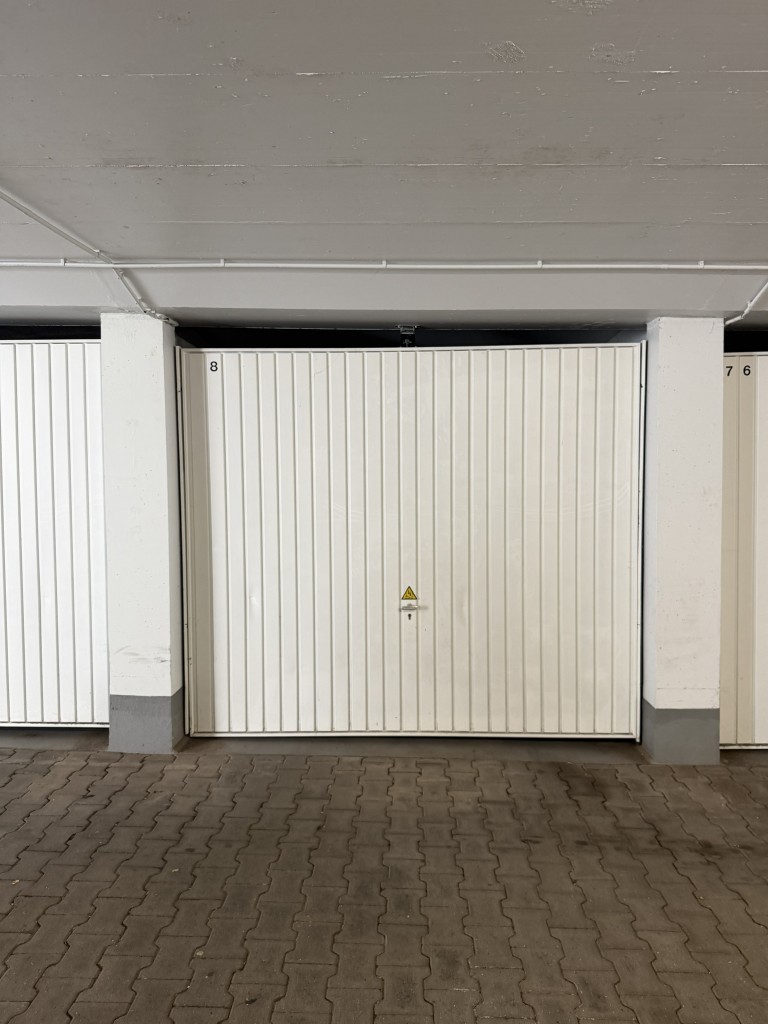 Garagenstellplatz